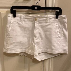 AE SUPER STRETCH SHORTIE SHORTS SIZE 10 NWOT